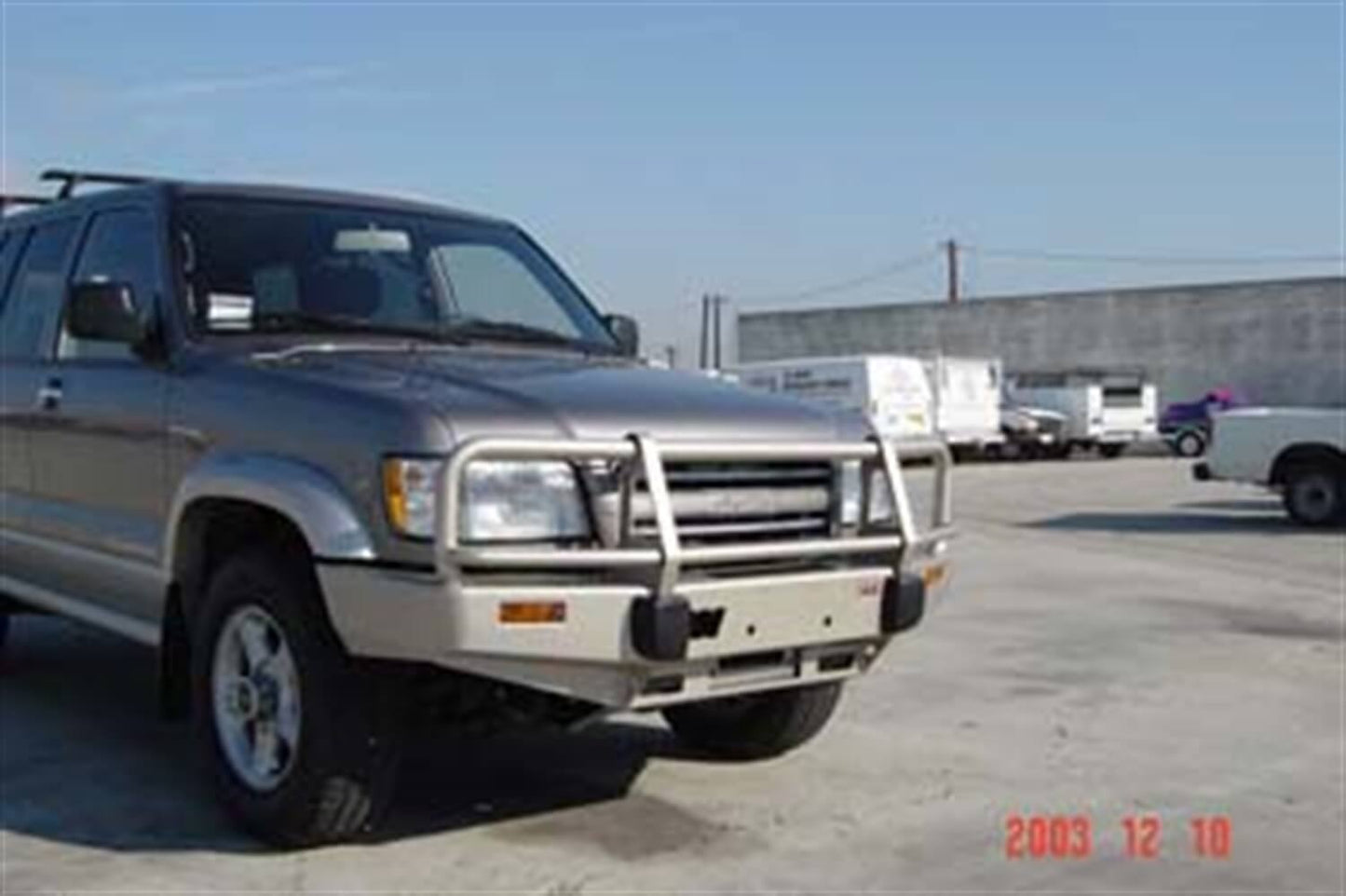 ARB Front Winch Bumper 3444070B for Isuzu Trooper (1998-2002) with heavy-duty steel and included fitting kit