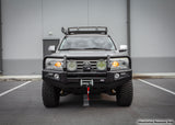 Dobinsons Bull Bar Black Deluxe For Toyota Land Cruiser 200 Series 2008 - 2015 with winch and driving light mounts
