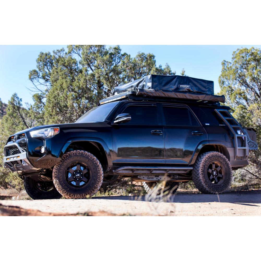 Dobinsons MRR 3-Way Adjustable 2-3.5 inch Lift Kit for 4Runner (10-24) - Black/Teal with Assembled Front Shocks on lifted 2010-2024 Toyota 4Runner