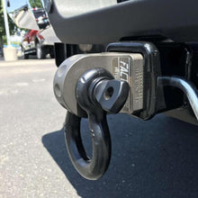 Load image into Gallery viewer, A truck with a Factor 55 HitchLink 2.0in Gray 00020-06 attached to it, featuring a 9500LB-Capacity and a Powder Coated Finish for durability.