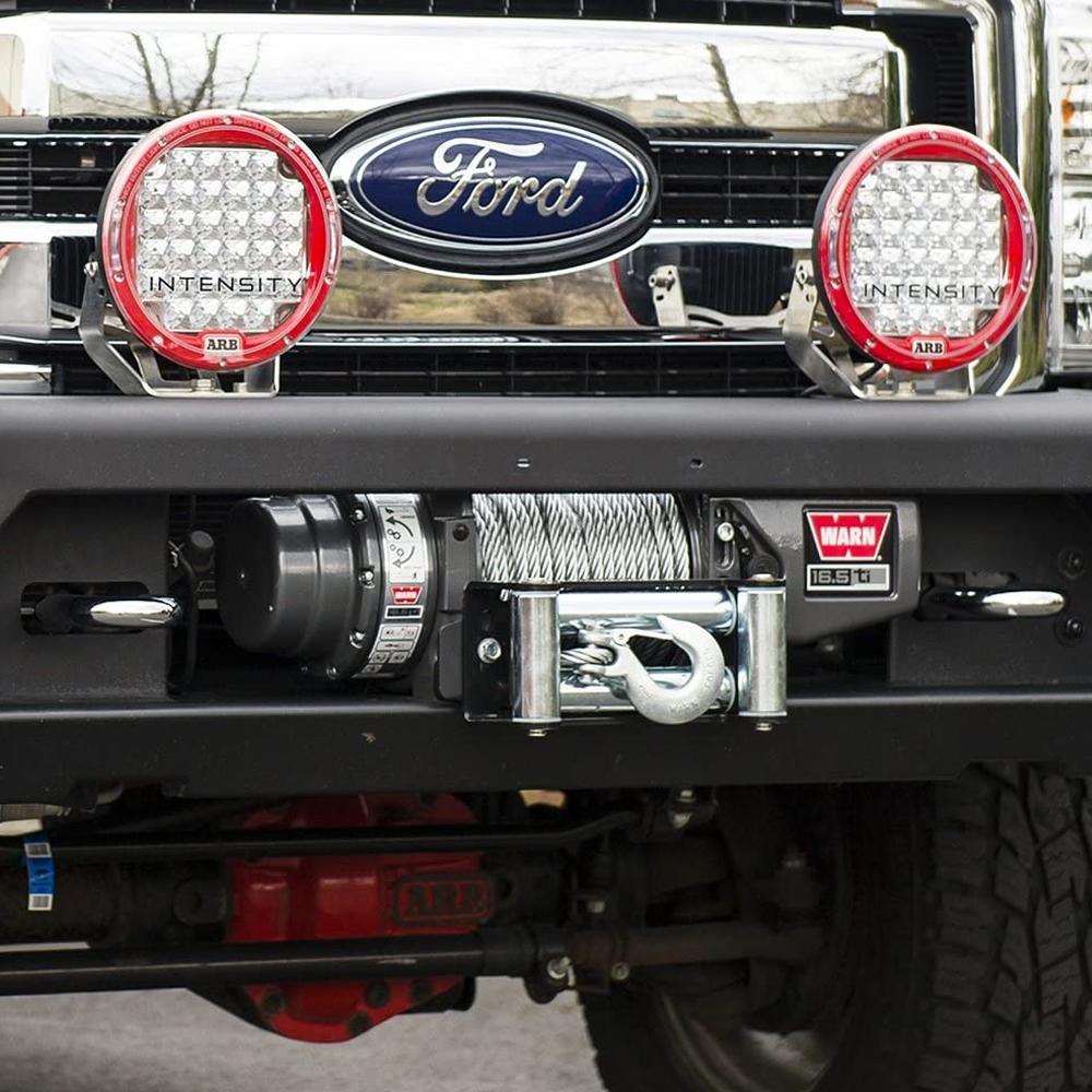 A Kit Textured Modularbar Type C for Ford F-250 SUPER DUTY (2011-2016) ARB 2236030 pickup truck with a winch and LED indicators.