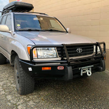 Load image into Gallery viewer, Deluxe Bull Bar For Toyota Land Cruiser 100 series 1998-2002 ARB 3413050