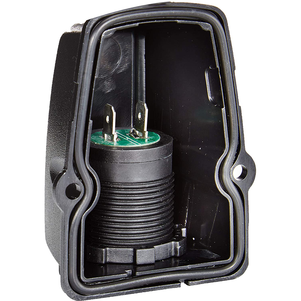 A high quality ARB black box with a green plug for easy installation into any outlet.