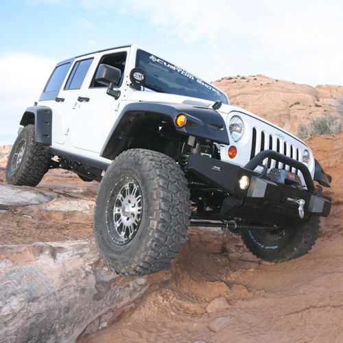 FOX 3 inch Jeep Wrangler JK (07-18) 4 Door Lift Kit (Medium Load) FOX Suspension FOXJK4D-0718 on lifted white JK off-road on rocks