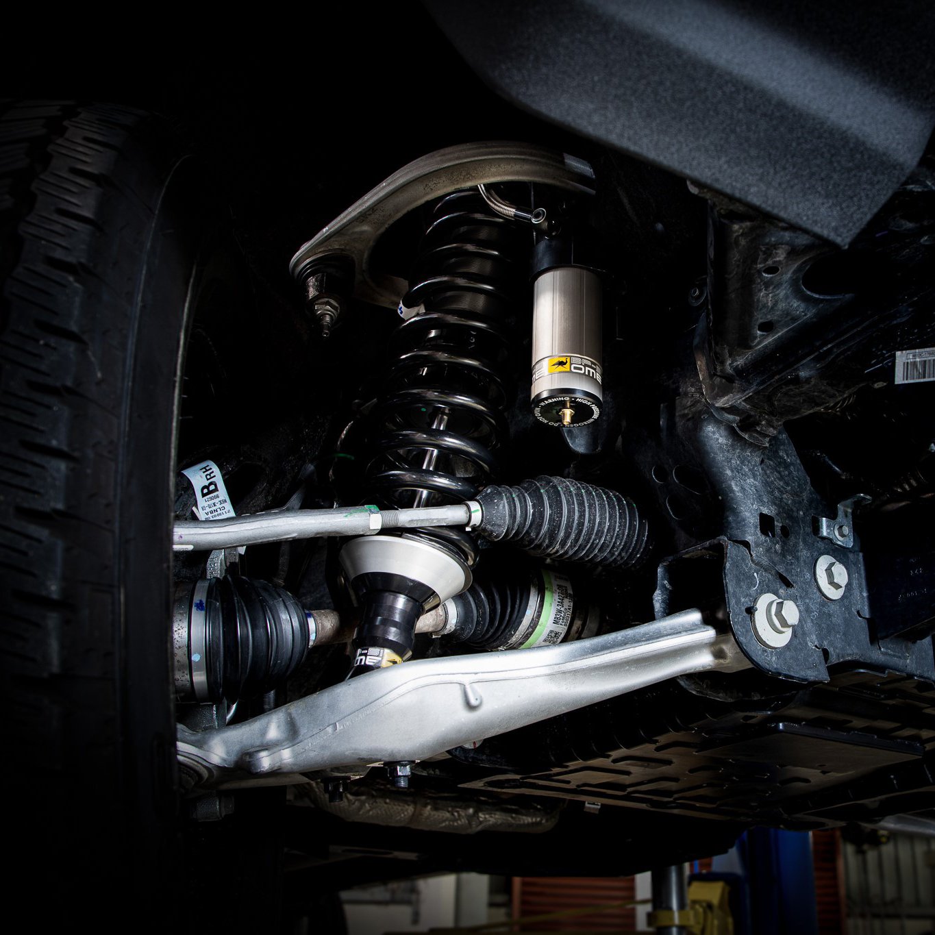 OME BP-51 LandCruiser200 Lift Kit 1.5-2