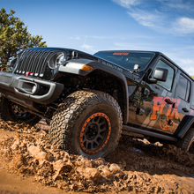 Load image into Gallery viewer, Fox Racing Shox Factory Race Series 2.0  983-02-148 for Jeep Wrangler JL and JT