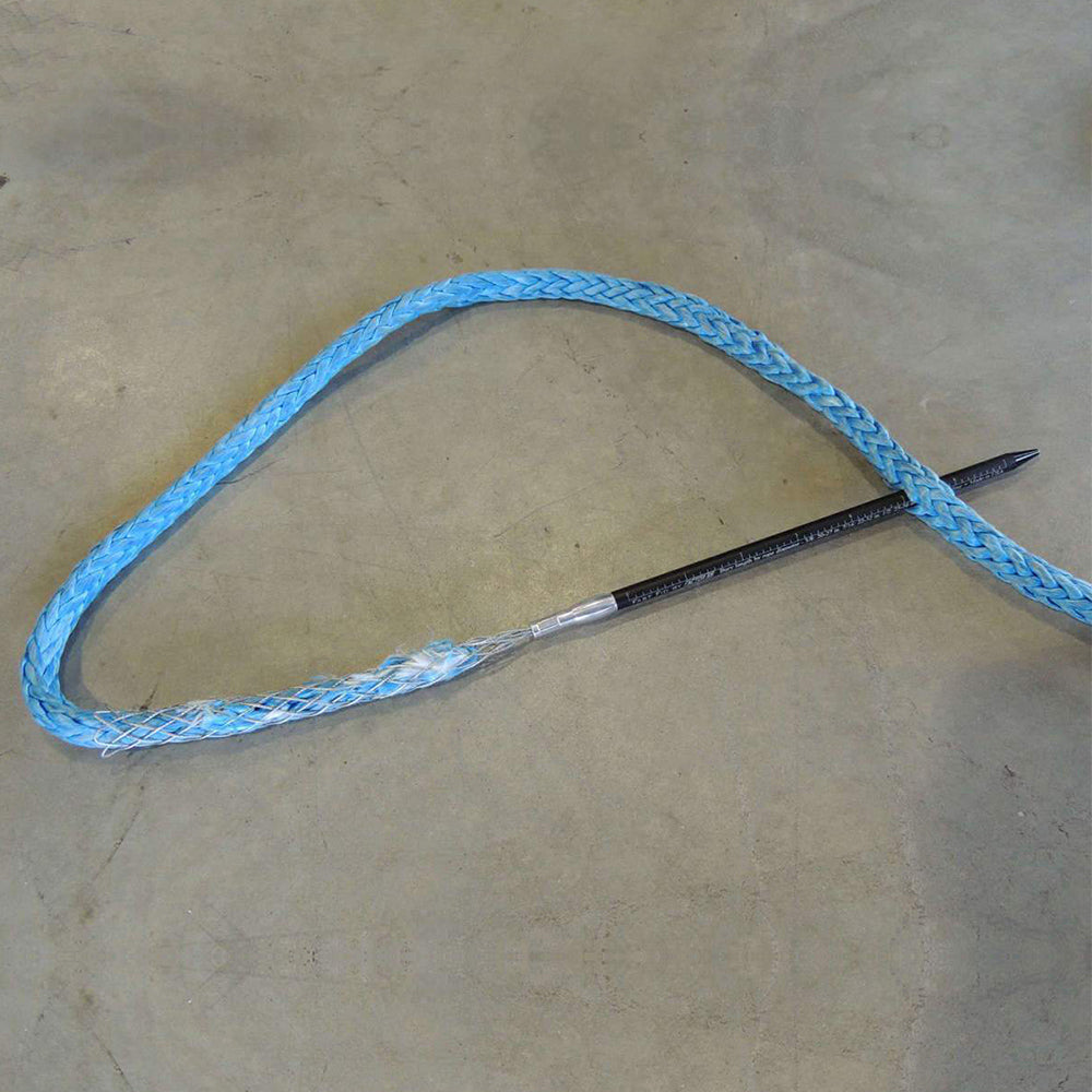A Factor 55 Fast FID Kit 00420-01 with a black handle on it, perfect for winch rope repair.